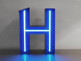 Leuchtbuchstabe | H | blau-wei