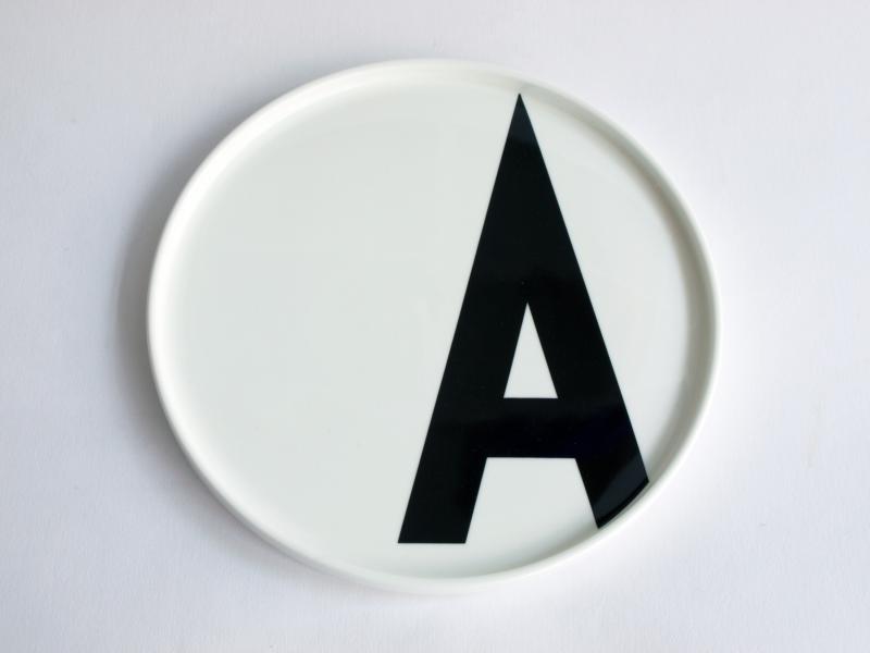 A | Typographie Teller | Arne Jacobsen | Design Letters