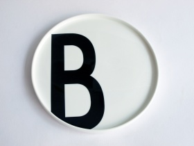 B | Typographie Teller | Arne Jacobsen | Design Letters
