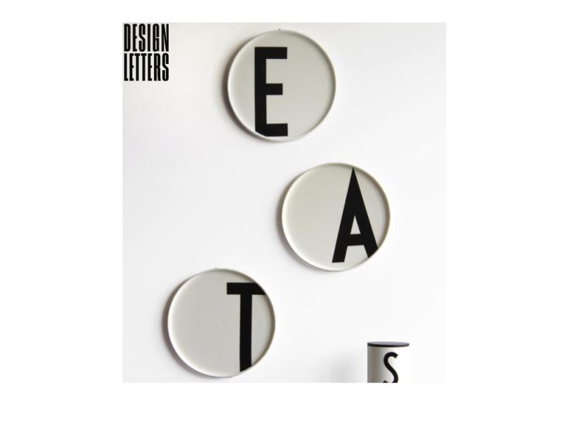 Q | Typographie Teller | Arne Jacobsen | Design Letters