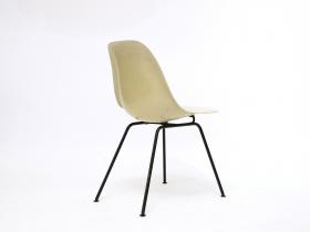 Eames Side Chair | DAX | Herman Miller