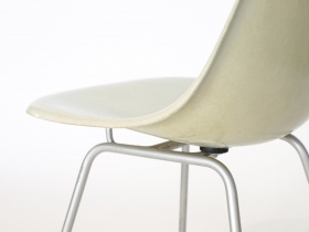 Eames Side Chair | DAX | Herman Miller