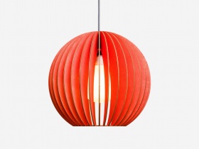 Lampe AION XL | rot | IUMI Steckdesign