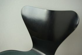 Arne Jacobsen für Hansen / Modell 3107 / Schwarz 