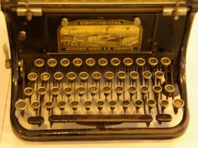 Alte Schreibmaschine / Continental / Wanderer Werke