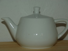Melitta / große Teekanne / Weisses Porzellan