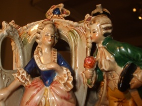 Schne Figurine aus Keramik